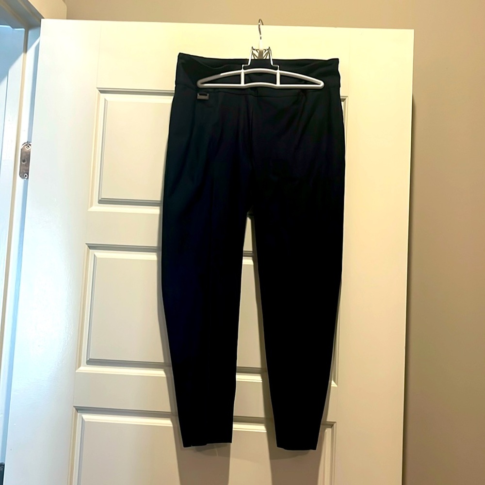 Navy capri pants